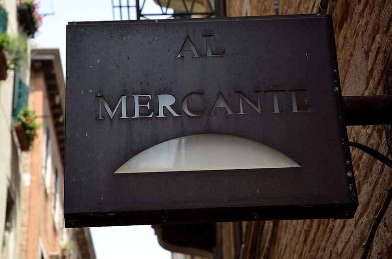 Alloggi Al Mercante Venesia Bagian luar foto